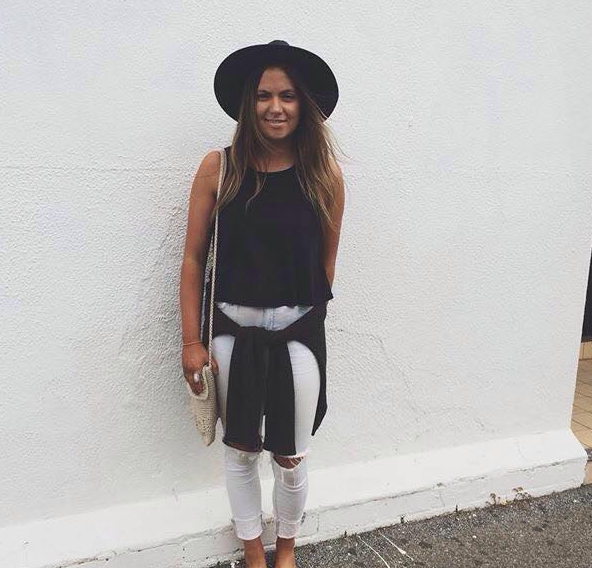 Parent praising Coach Jackson for high-energy basketball coaching that keeps 6–8-year-olds engaged and motivated.